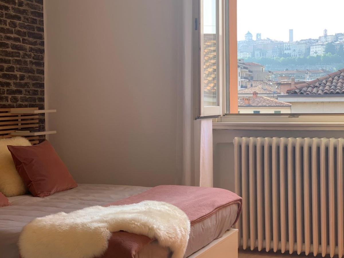 Camozzi Central Apartment ベルガモ エクステリア 写真